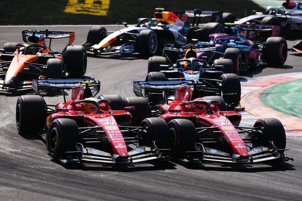 Формула-1. Что не так с конфликтом Хэмилтона и Леклера в Ferrari?