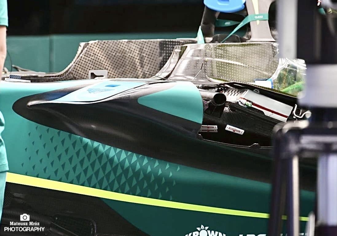 Первые кадры нового Aston Martin AMR26B