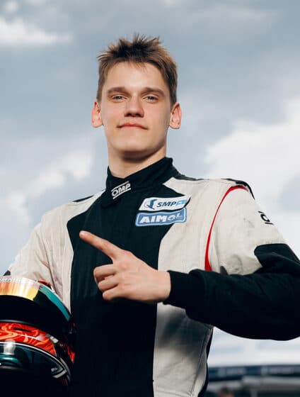 Пилот SMP F4 Сизов Андрей