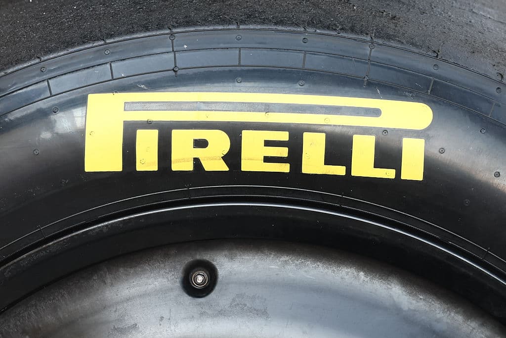 Pirelli продлила контракт с Формулой-1 до 2028 года