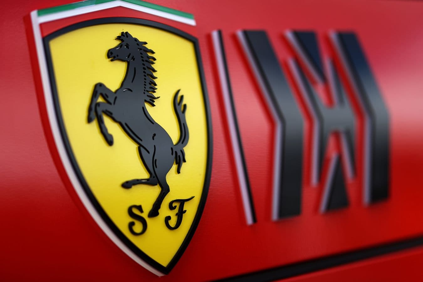Формула-1: эксперт Даннер посоветовал Ferrari перенять жёстк