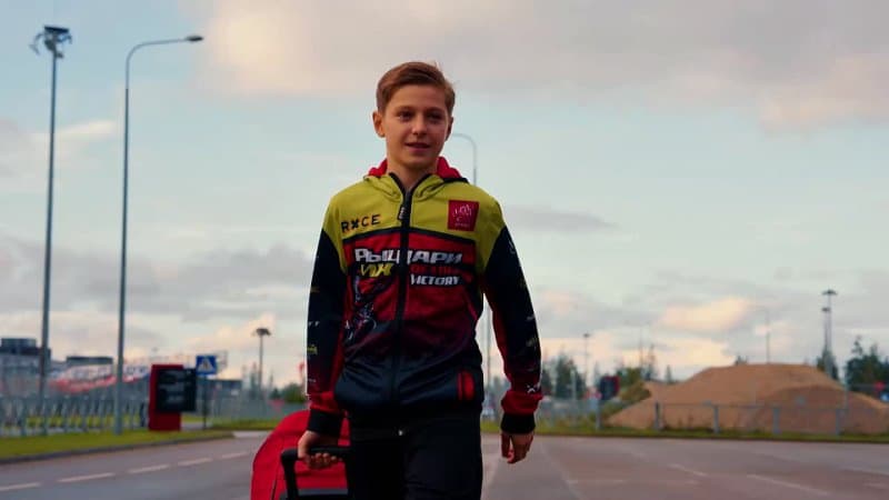 На «Игора Драйв» проходят базовые занятия по мотокроссу с инструктором
