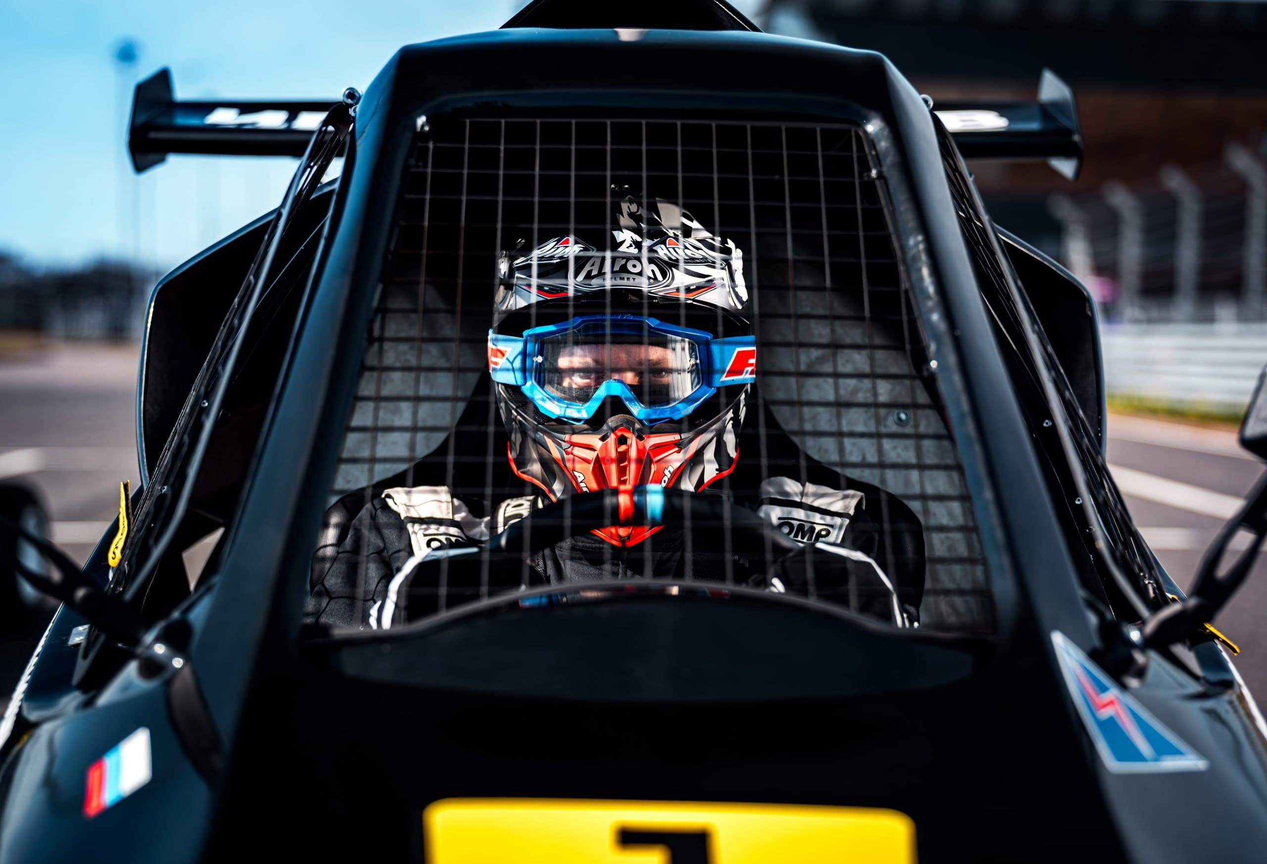 Crosskart Xtreme на трассе «Игора Драйв»: кросс-карт с двигателем Suzuki GSX-R 750 доступен в аренду