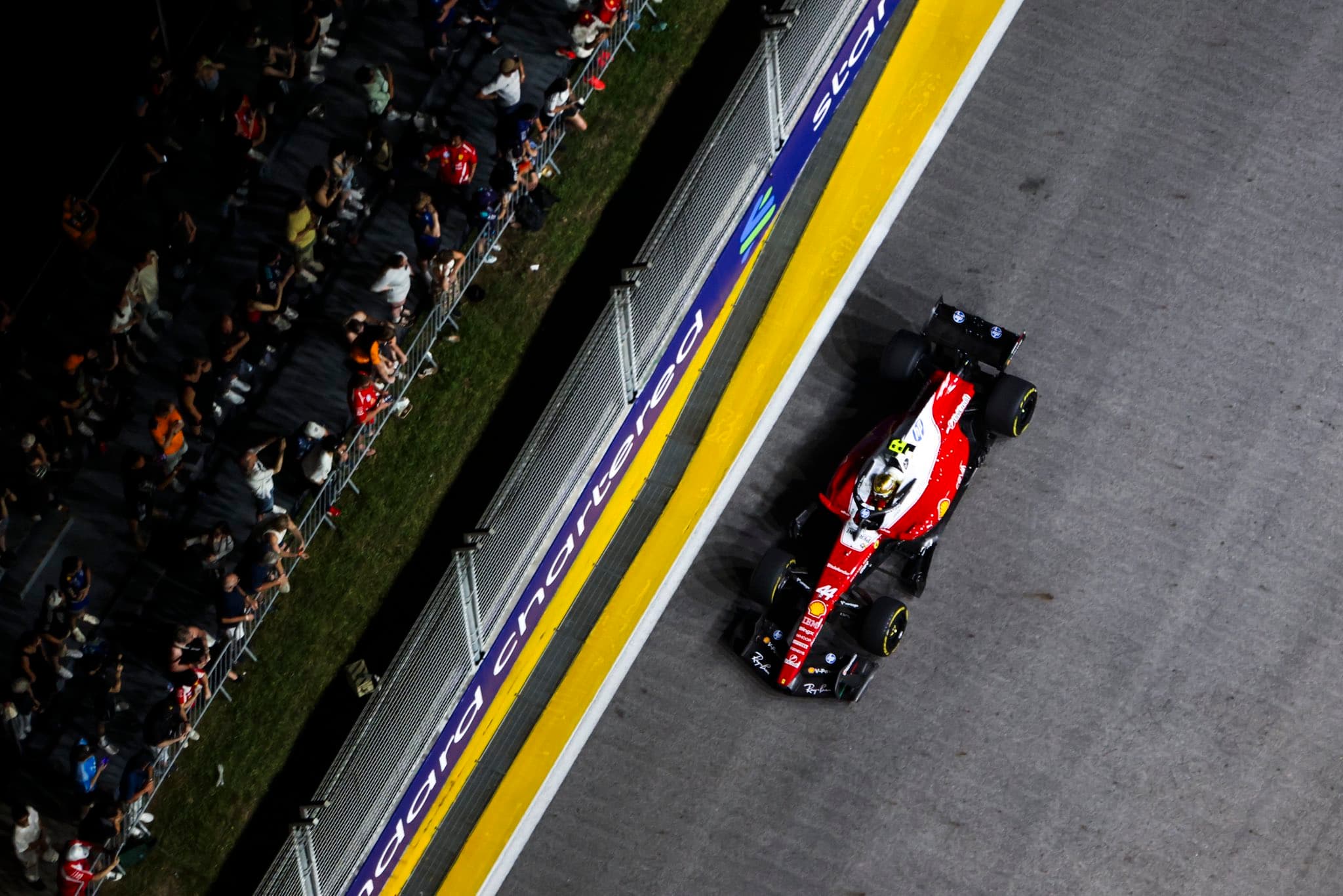 Формула-1, Гран При Сингапура: Хэмилтон прошёл осмотр врачей FIA и не выйдет к журналистам