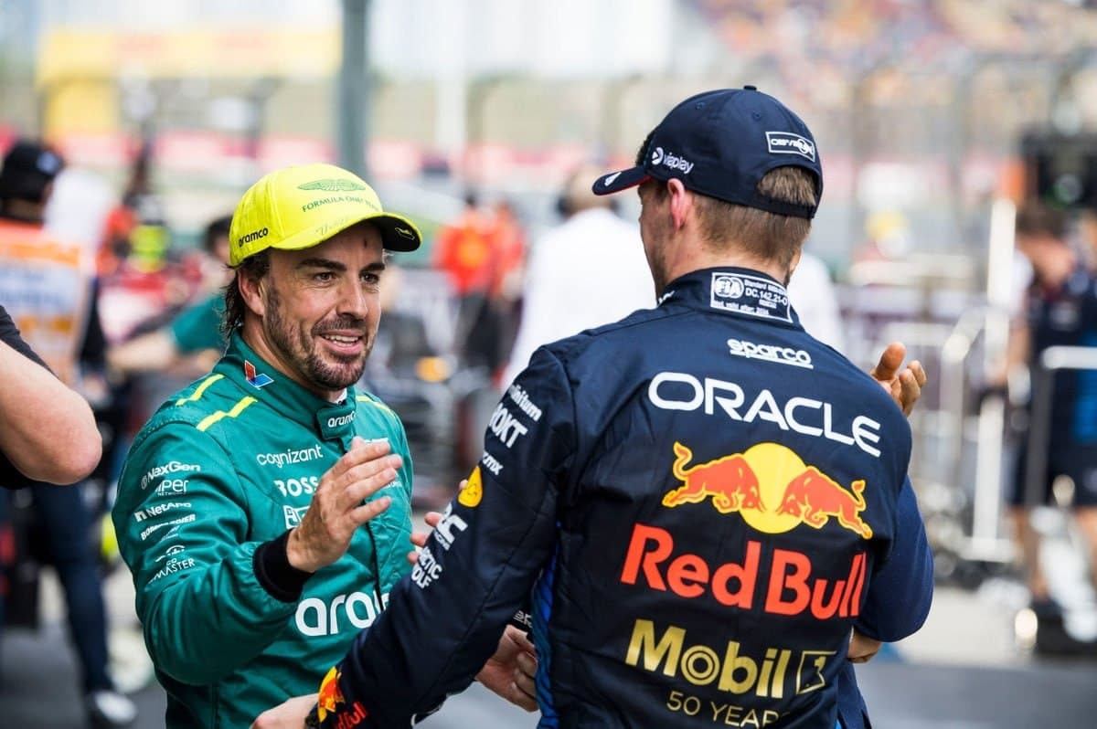 Фернандо Алонсо и Шарль Леклер могли перейти в Red Bull, но Хельмут Марко помешал