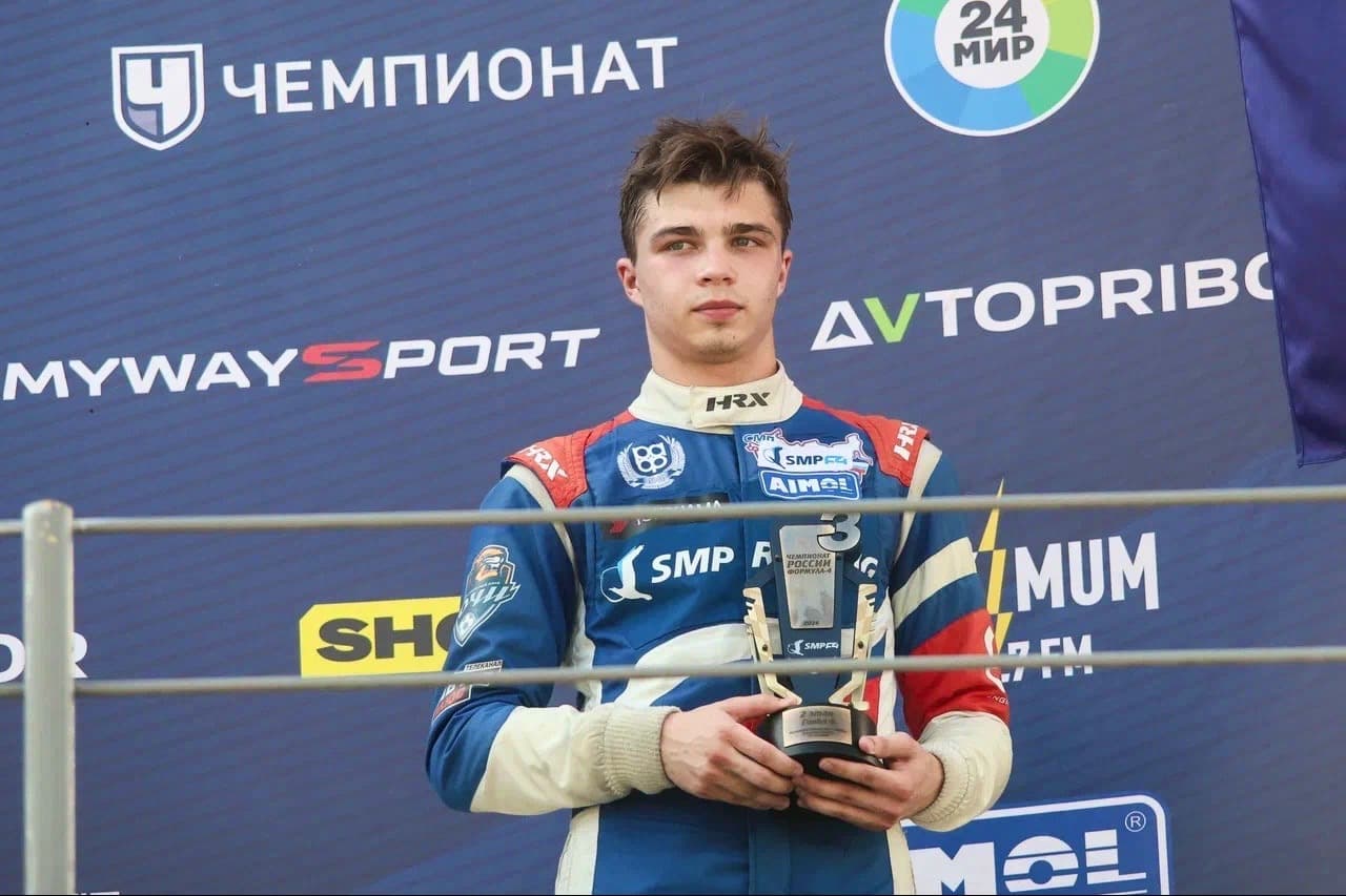 Владимир Верхоланцев завоевал бронзу в SMP F4