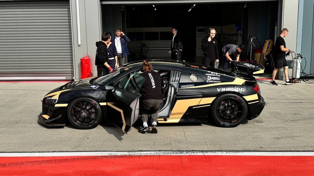 SMP РСКГ. Дебют суперкаров Audi R8 в серии