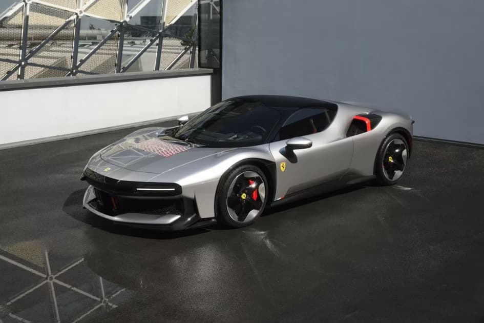 Ferrari представила уникальный спорткар на базе SF90 Stradale